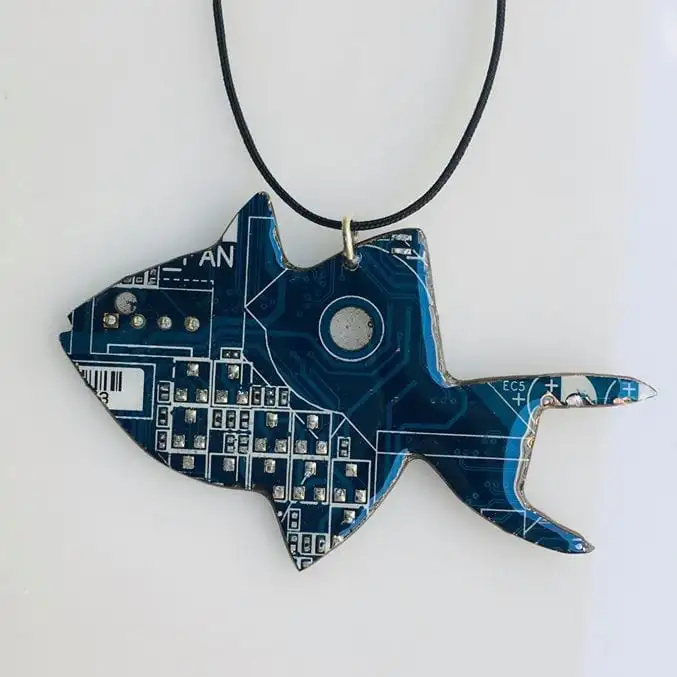 Relak-Grey-Triggerfish-Pendant-1