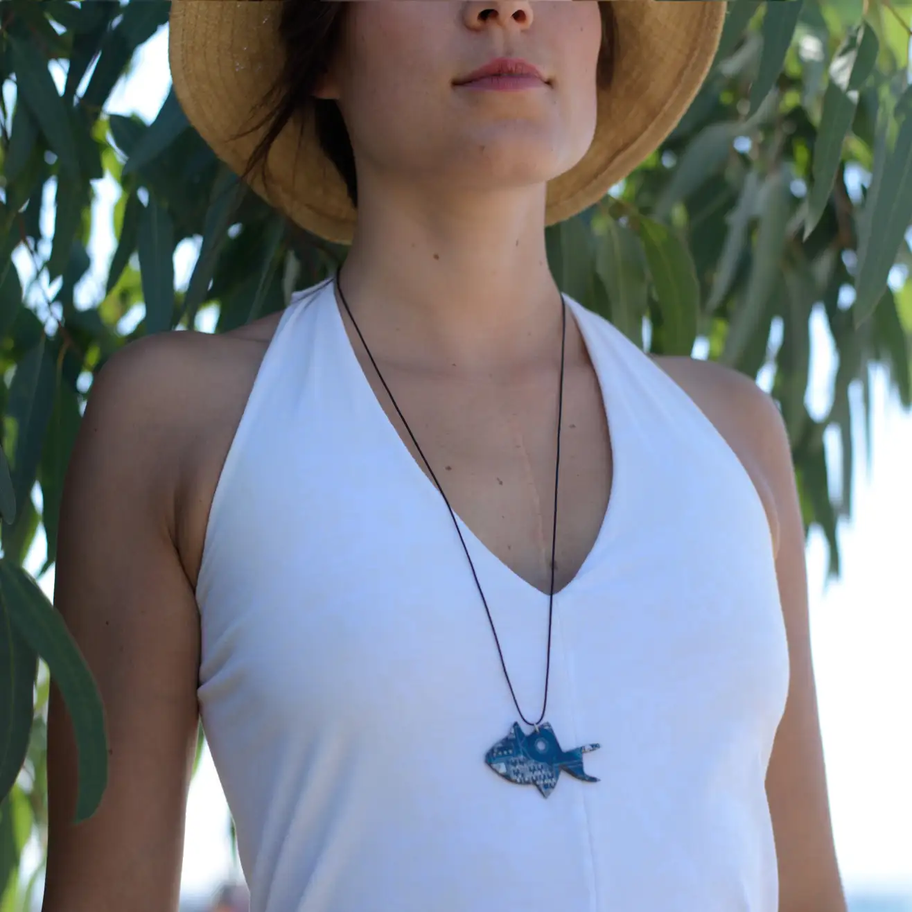 Relak-Grey-Triggerfish-Pendant-2