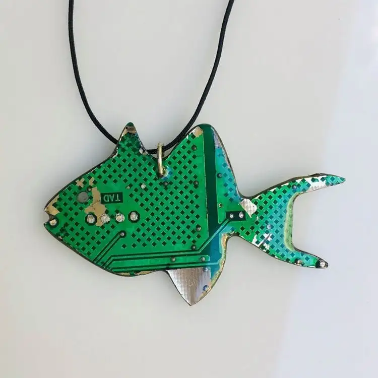 Relak-Grey-Triggerfish-Pendant-4