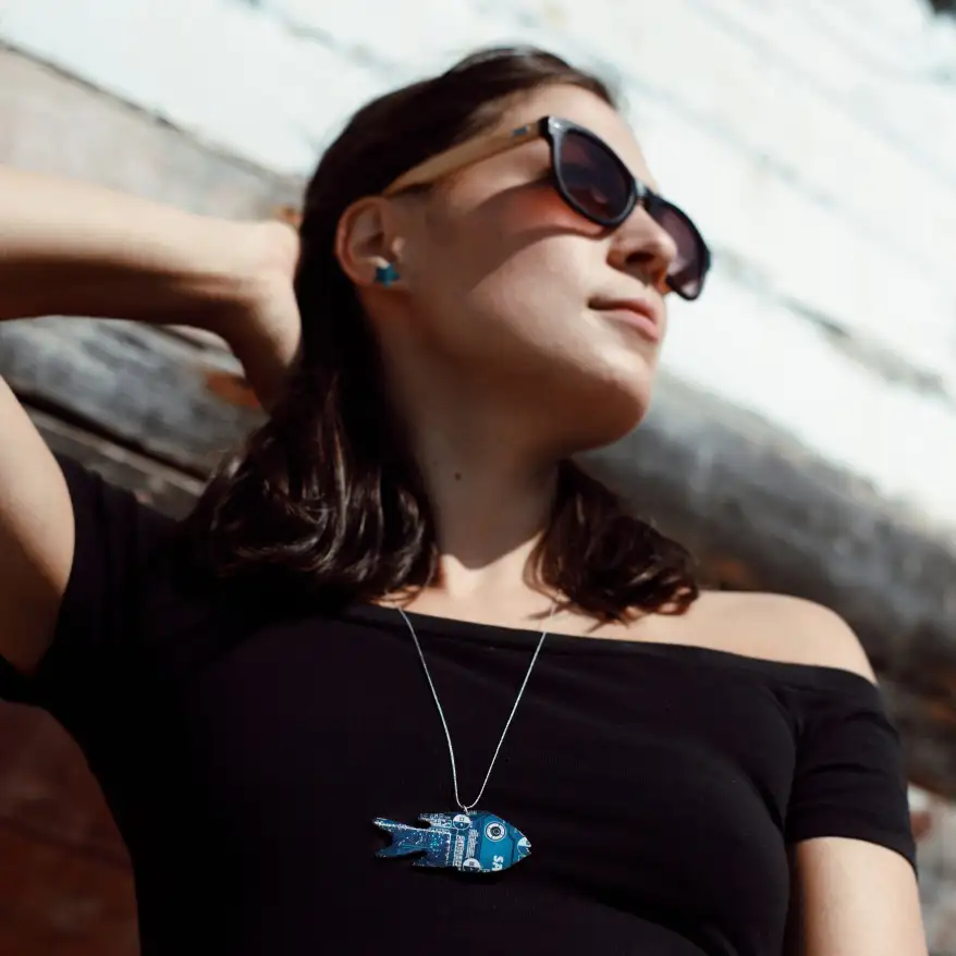 Relak-Scissortail-Pendant-3