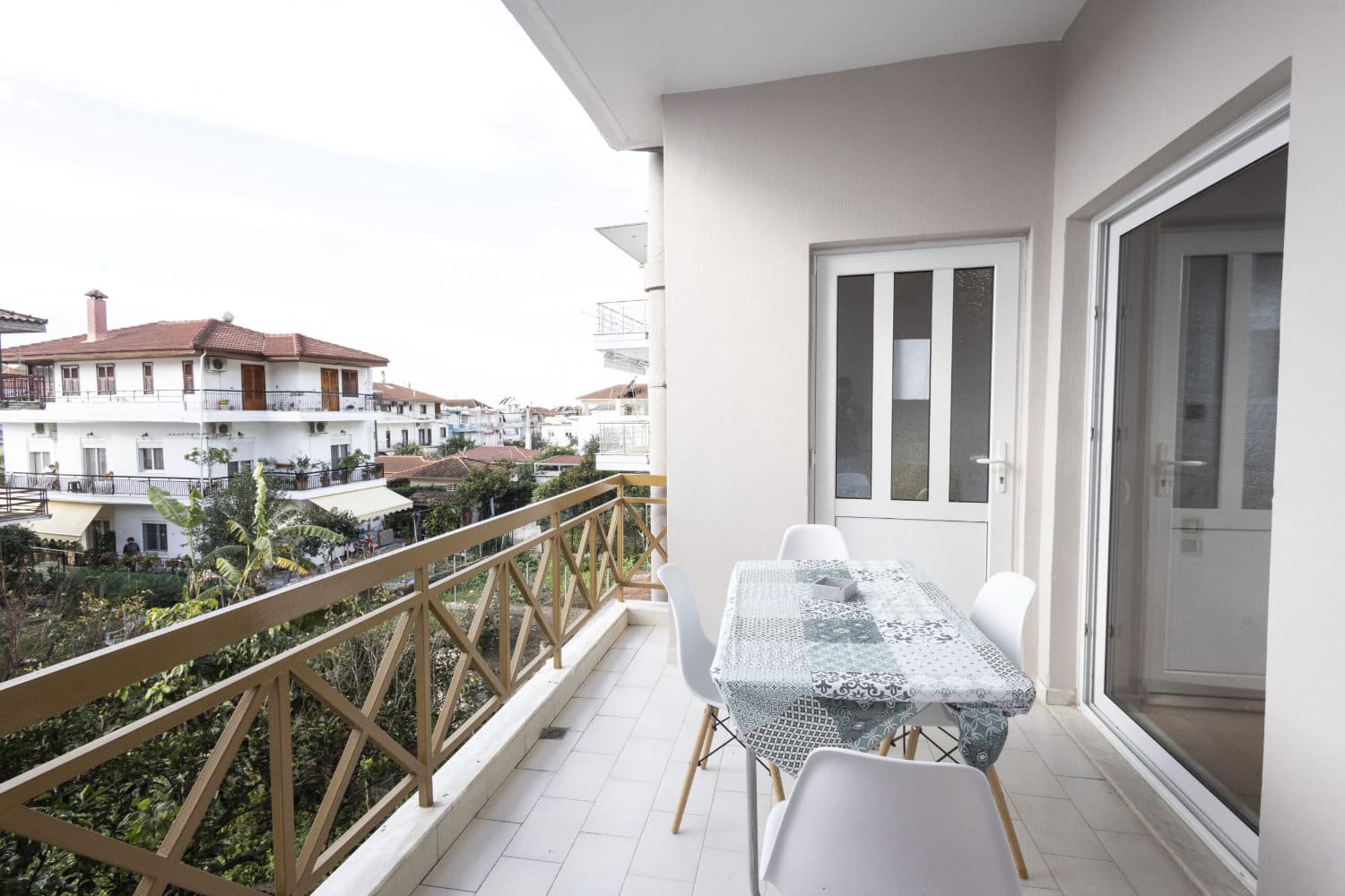 APARTMENT_AMVRAKIKOS_ISEA_DT_012925-26-scaled